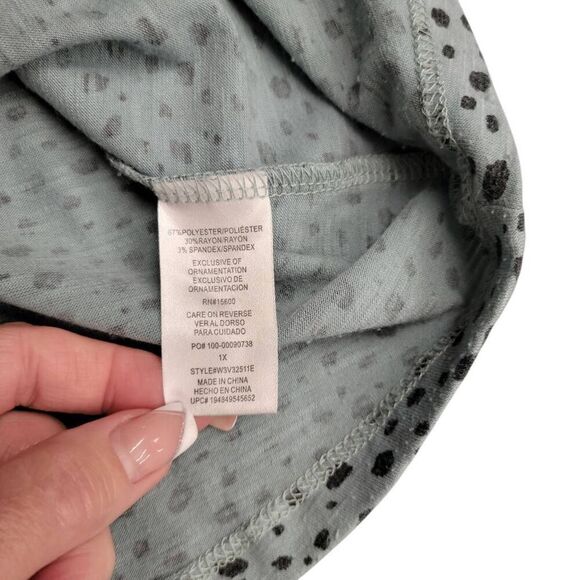 Tee Shirt Soft Blue Animal Print Top on Sale 5 for $25 - Picture 4 of 6